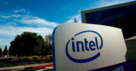 Intel shares drop on weak forecast despite new CEO Intel shares drop on weak forecast despite new CEO