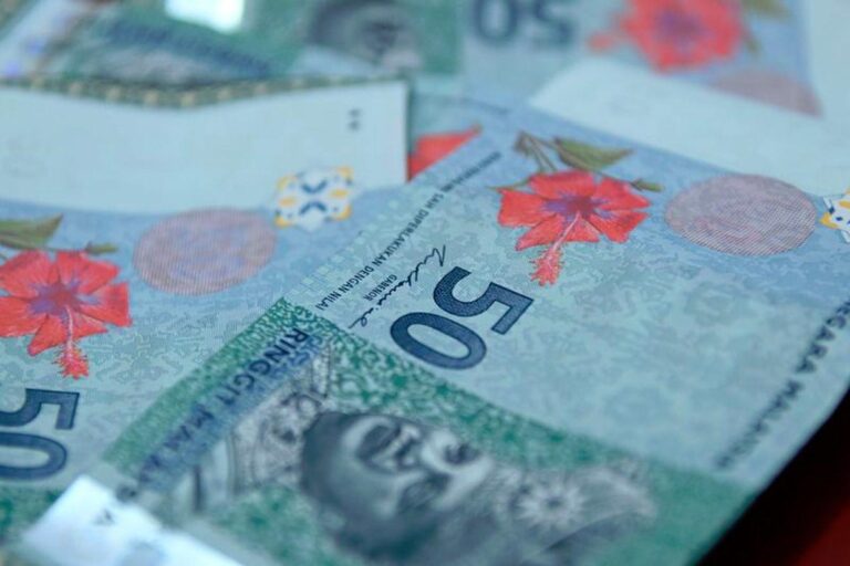 Ringgit opens higher against US dollar on upbeat China data