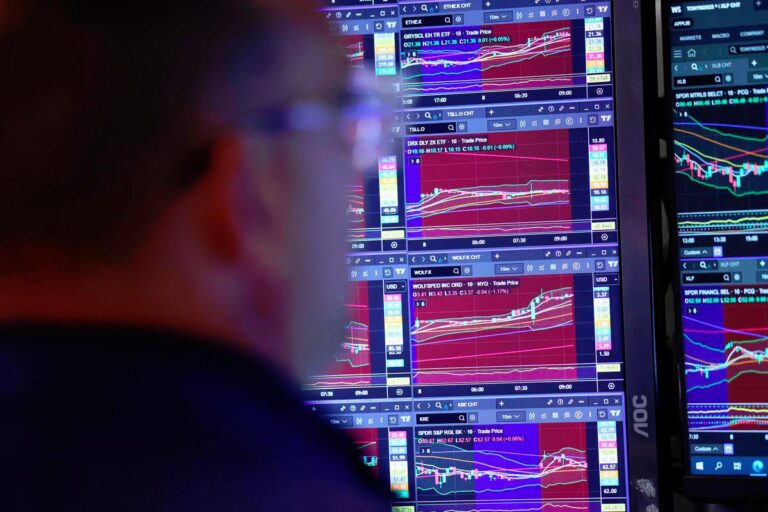 Australian shares rise as banks and miners gain amid Trump tariffs